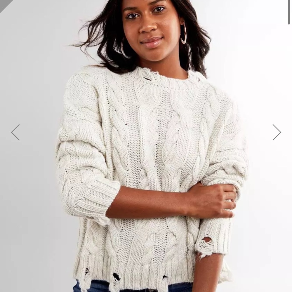 NWOT Buckle sweater